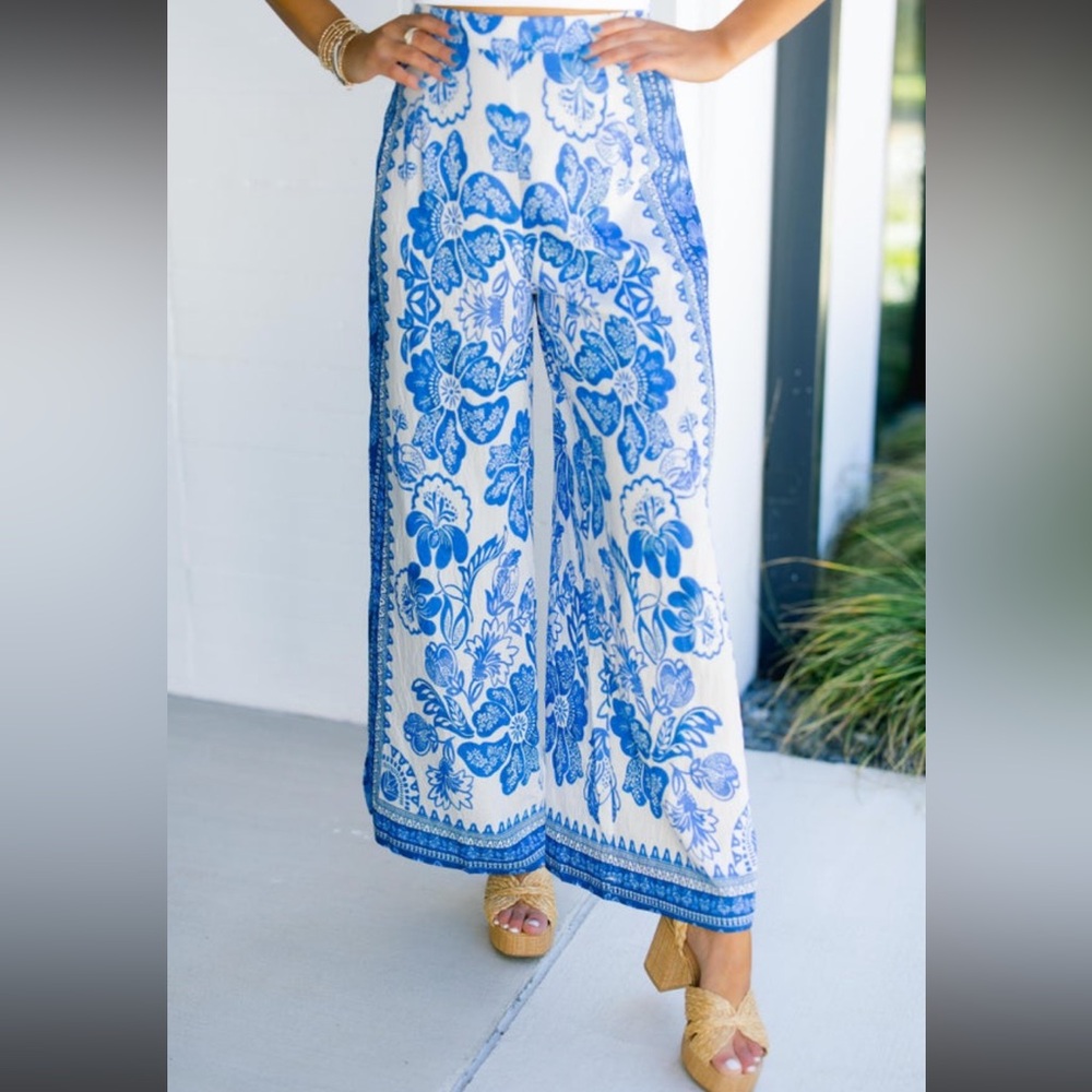 Blue Hawaii Printed Palazzo Pants by Umgee - Picture 2 of 7